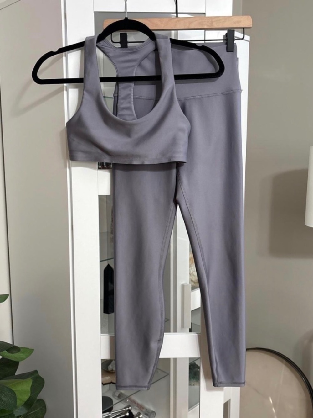 ALO Yoga Airlift Set - Airlift 7/8 High-Waist Leggings + Airlift Advantage Bra